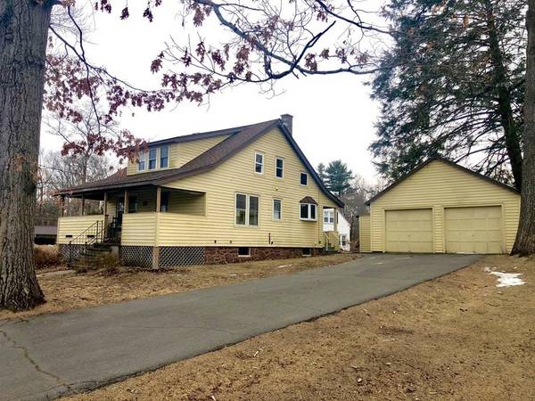 Greenfield, MA 01301,178 Fairview St W