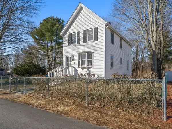 11 Talbot Ave, Taunton, MA 02780