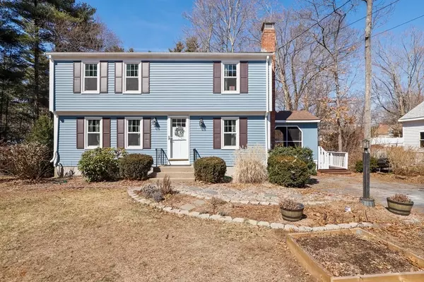 29 Black Pond Rd, Mansfield, MA 02048