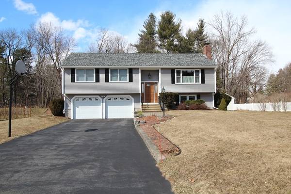 177 Indian Meadow Dr, Northborough, MA 01532