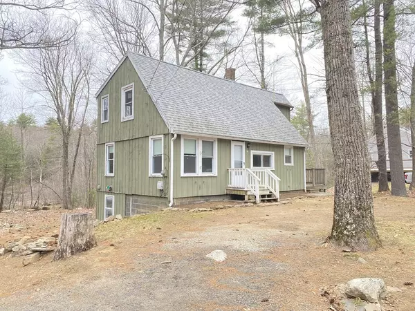 15 Little Alum Road, Brimfield, MA 01010