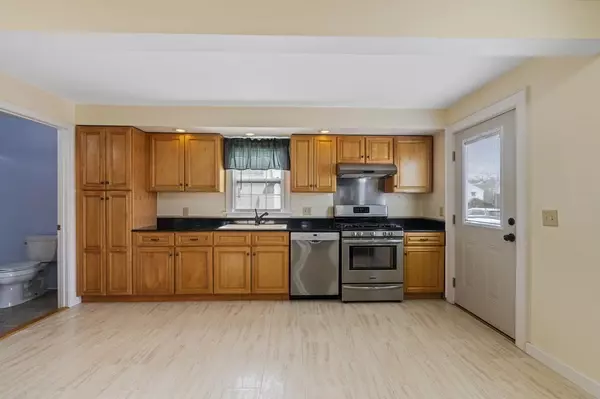 East Providence, RI 02914,40 Brown St