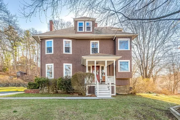 25 Myrtle Ave, Wakefield, MA 01880