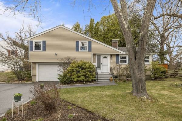 19 Bonito Dr, Framingham, MA 01701