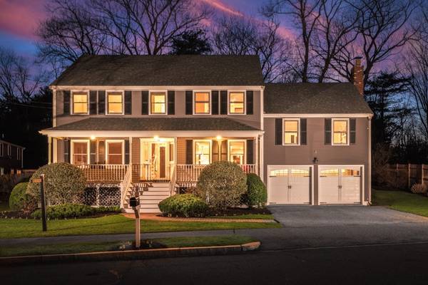 26 Estate Ln, Reading, MA 01867