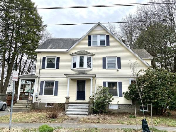 Greenfield, MA 01301,92 Sanderson St