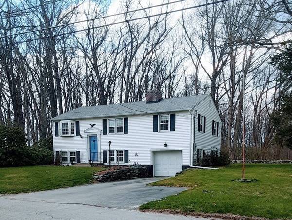 19 Hall Rd, Dudley, MA 01571