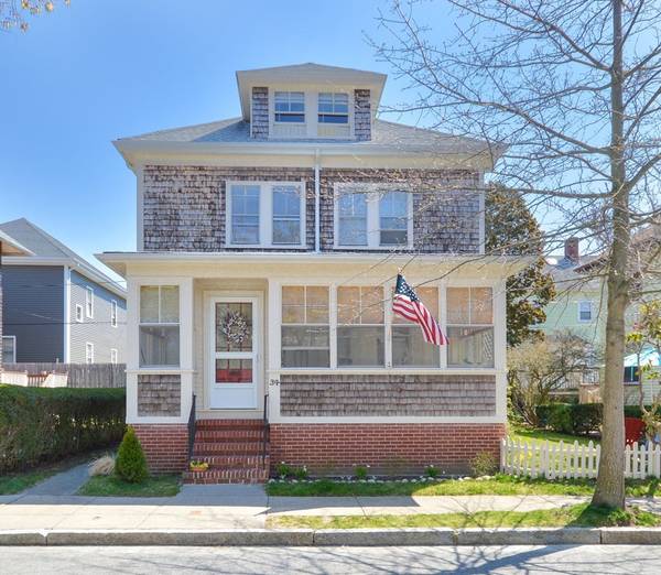 34 Junior St, New Bedford, MA 02740