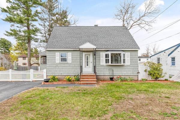 35 Maplewood Avenue, Billerica, MA 01821