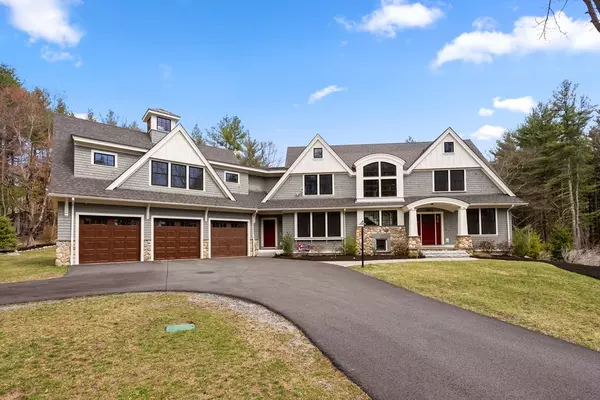 107 Concord, Weston, MA 02493