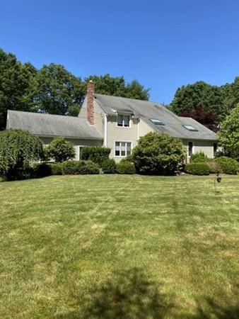 54 Bellingham Road, Blackstone, MA 01504