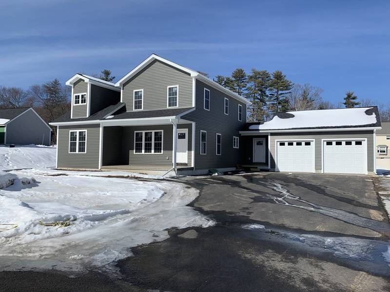 31 Champney Rd, Greenfield, MA 01301