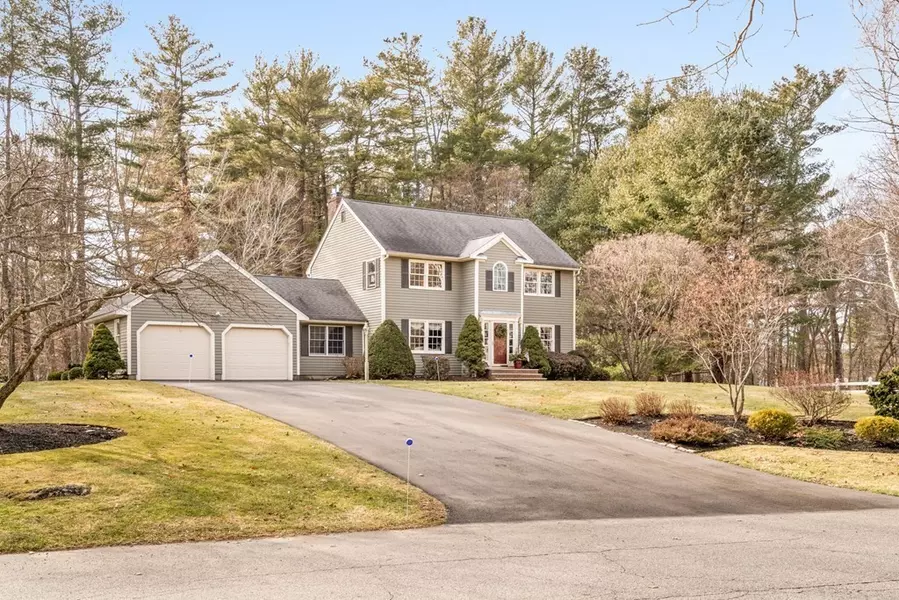 43 Appaloosa Lane, Hamilton, MA 01982