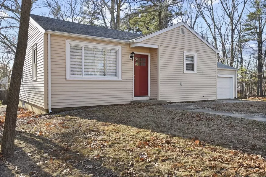 346 Reservoir St, Norton, MA 02766