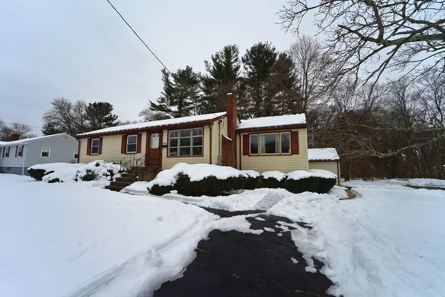 20 Zenas Rd, Holbrook, MA 02343