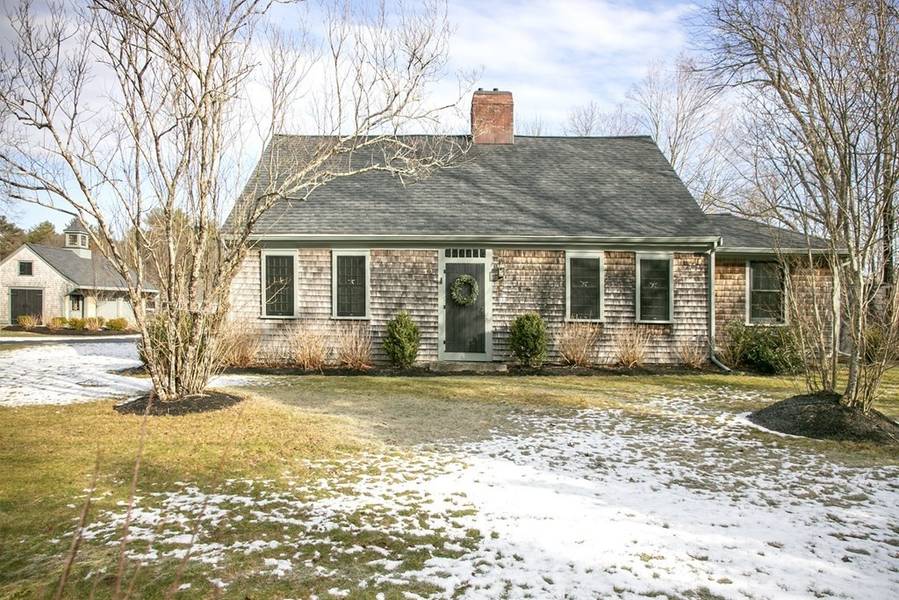 53 Mayflower Road, Plympton, MA 02367