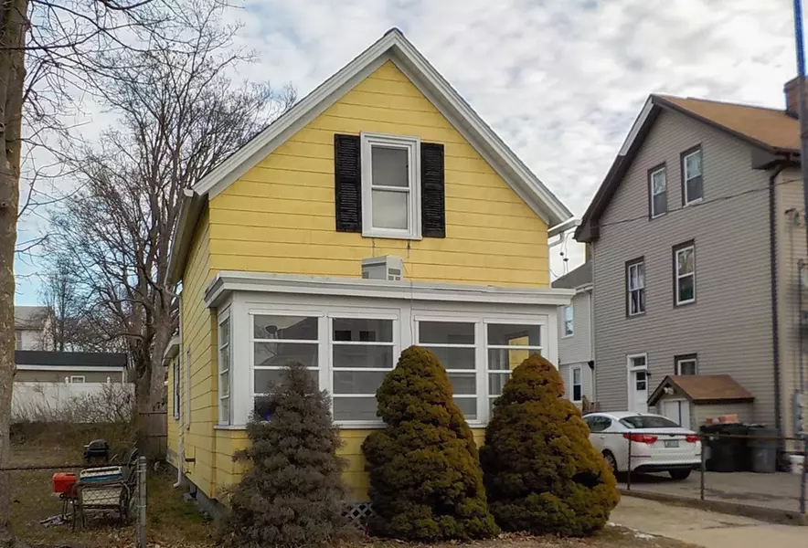 136 Mercer St, East Providence, RI 02914