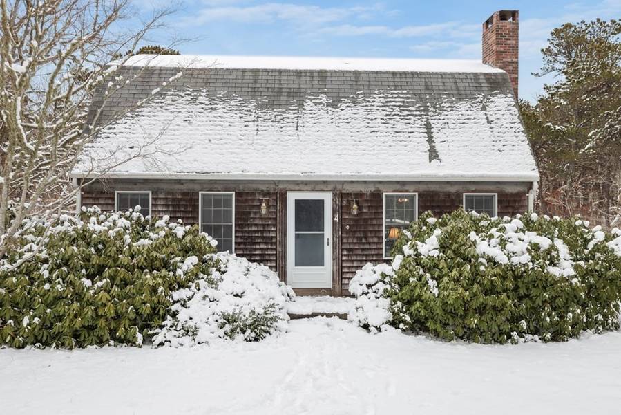 4 Hopkins Way, Truro, MA 02666