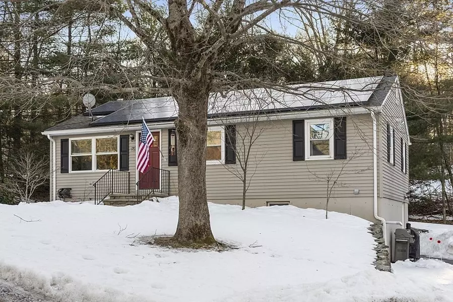 176 Nugget Dr, Charlton, MA 01507