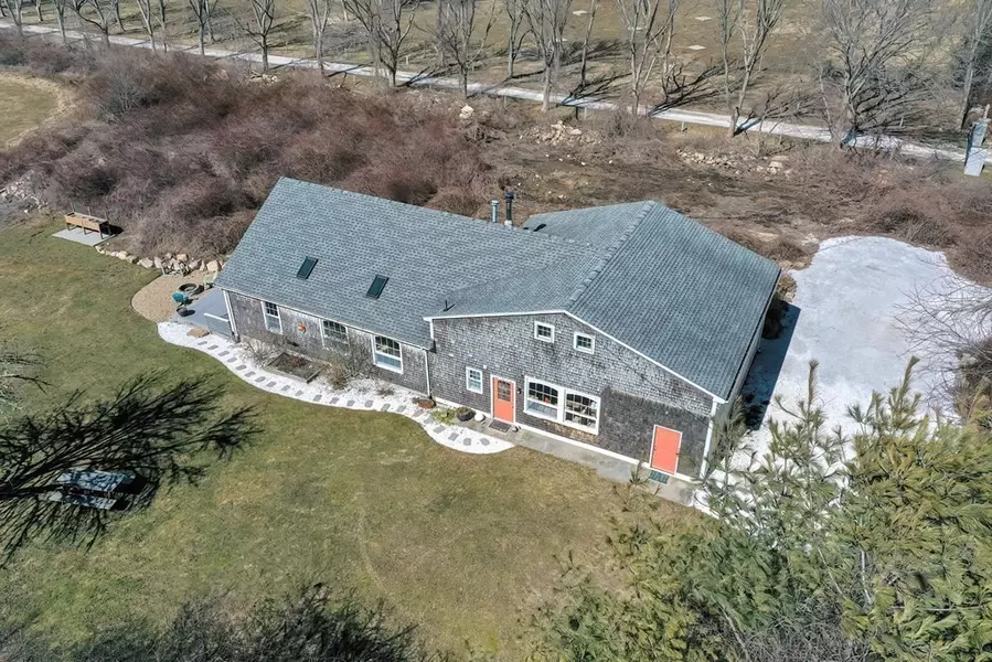 765 Division Rd, Westport, MA 02790