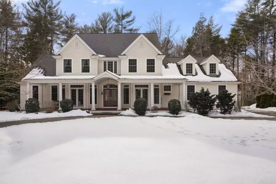 23 Belair Dr, Holbrook, MA 02343