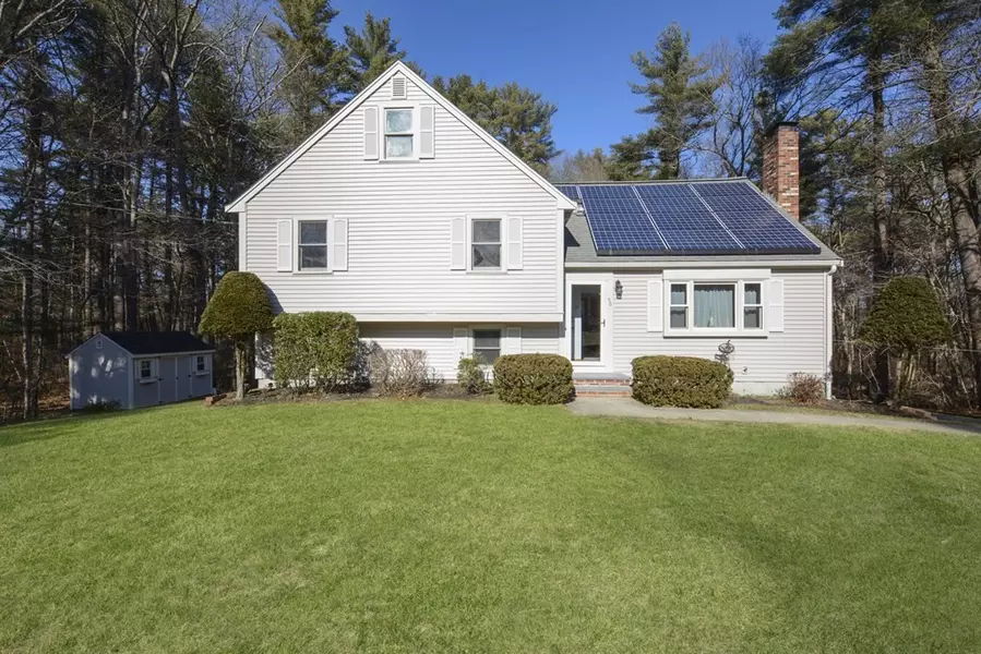 56 Lexington St, Hanson, MA 02341