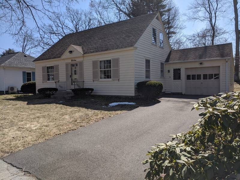 54 Ferrante Ave, Greenfield, MA 01301