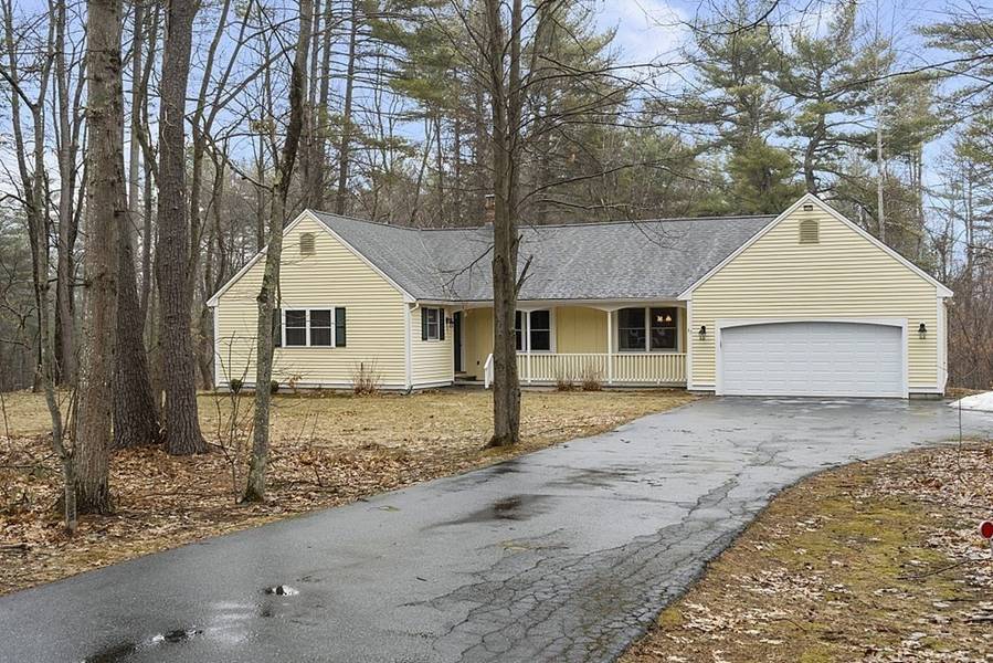 37 Lawton Rd, Shirley, MA 01464