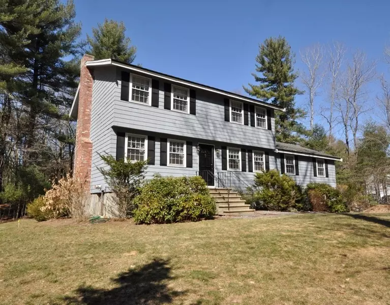 72 Guggins Lane, Boxborough, MA 01719