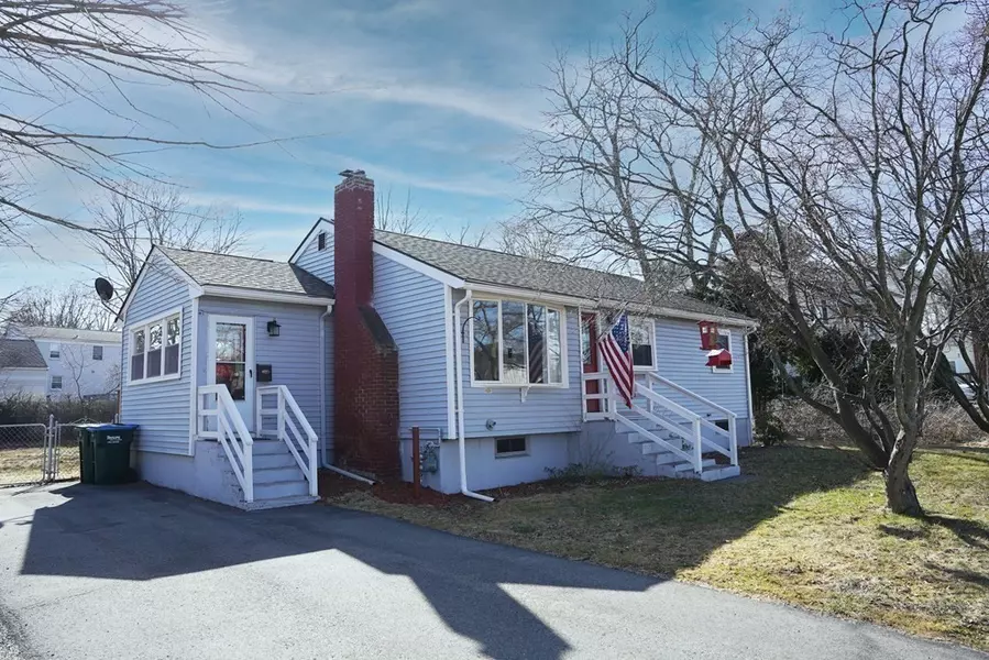 191 Centre St, Holbrook, MA 02343