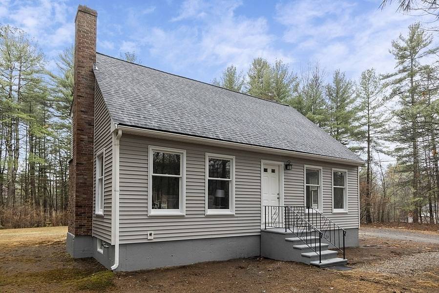 77 Hazen Rd, Shirley, MA 01464