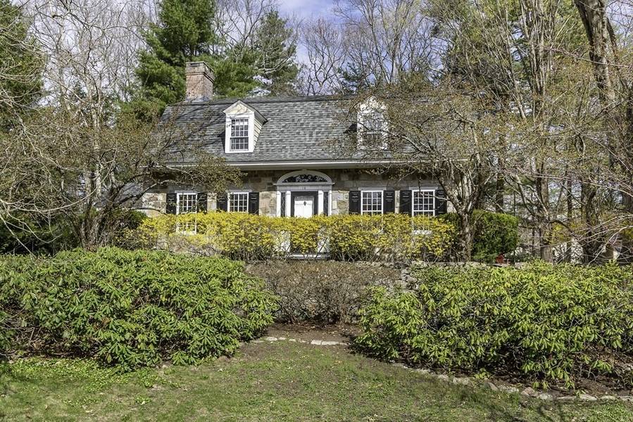 16 Granite St, Wellesley, MA 02482