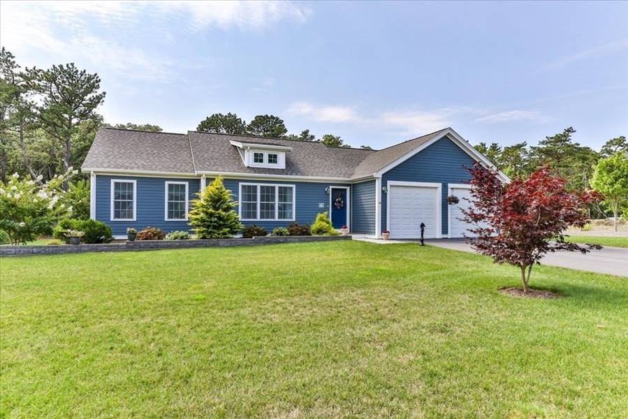 13 Littlefield Pond Rd, Harwich, MA 02645