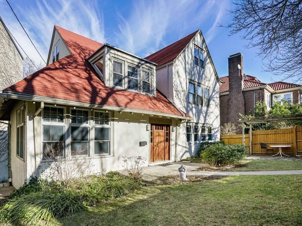 261 Winchester St, Brookline, MA 02446