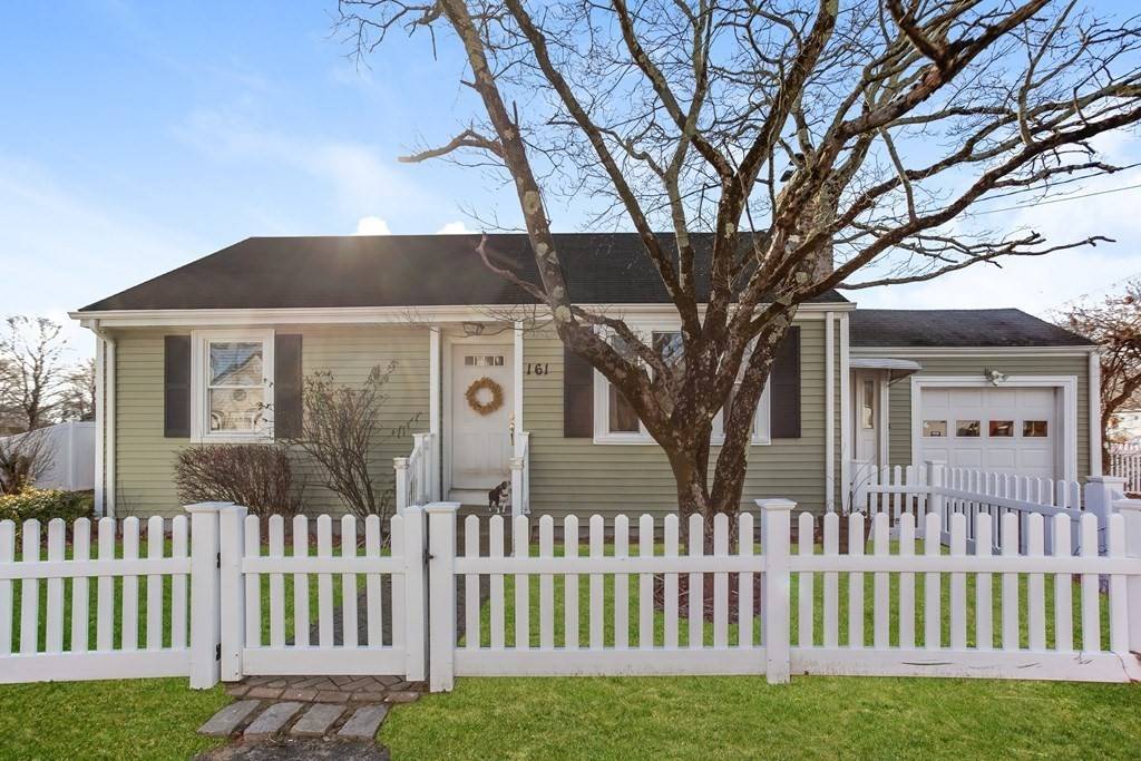 161 County, Seekonk, MA 02771