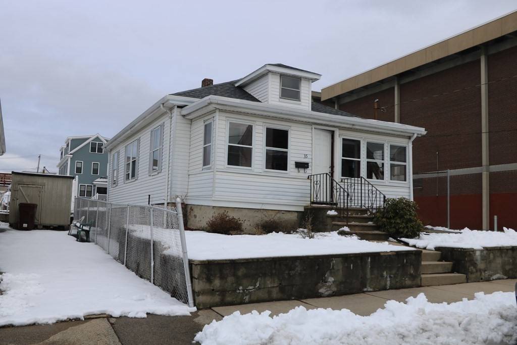 35 Lafayette St, Everett, MA 02149