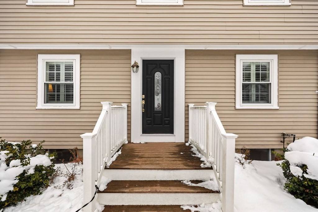 Westwood, MA 02090,162 Birch Tree Drive