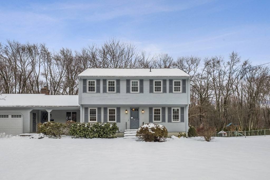 25 Stanford Dr, Westwood, MA 02090