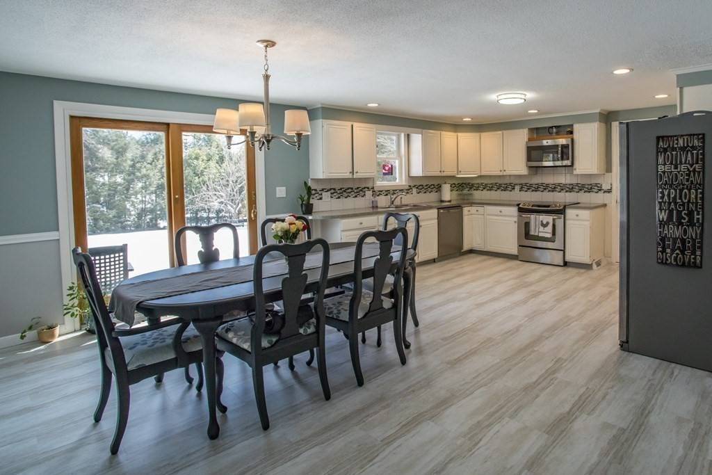 South Hadley, MA 01075,35 Chestnut Hill Rd