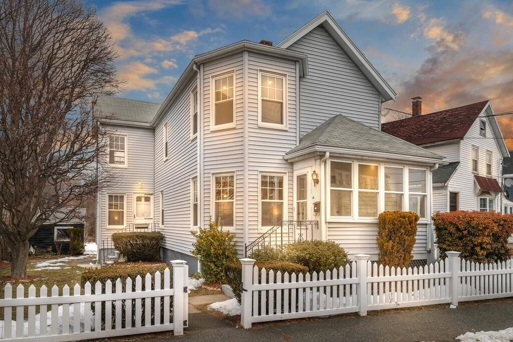 14 Pond St, Milton, MA 02186