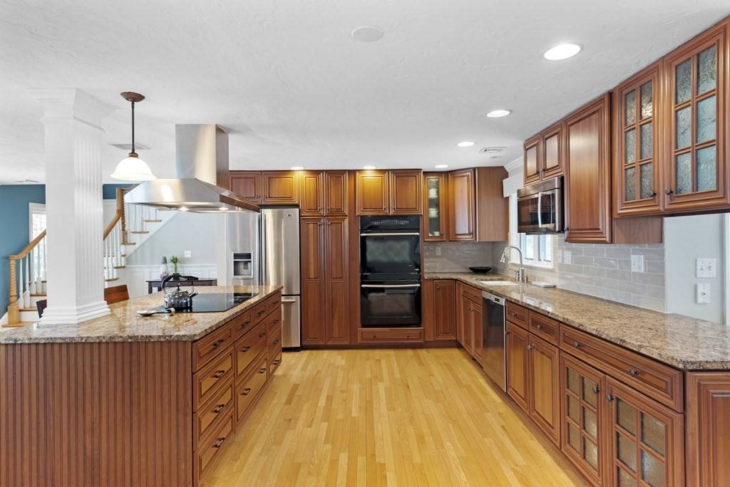 Westwood, MA 02090,155 Beechnut Rd