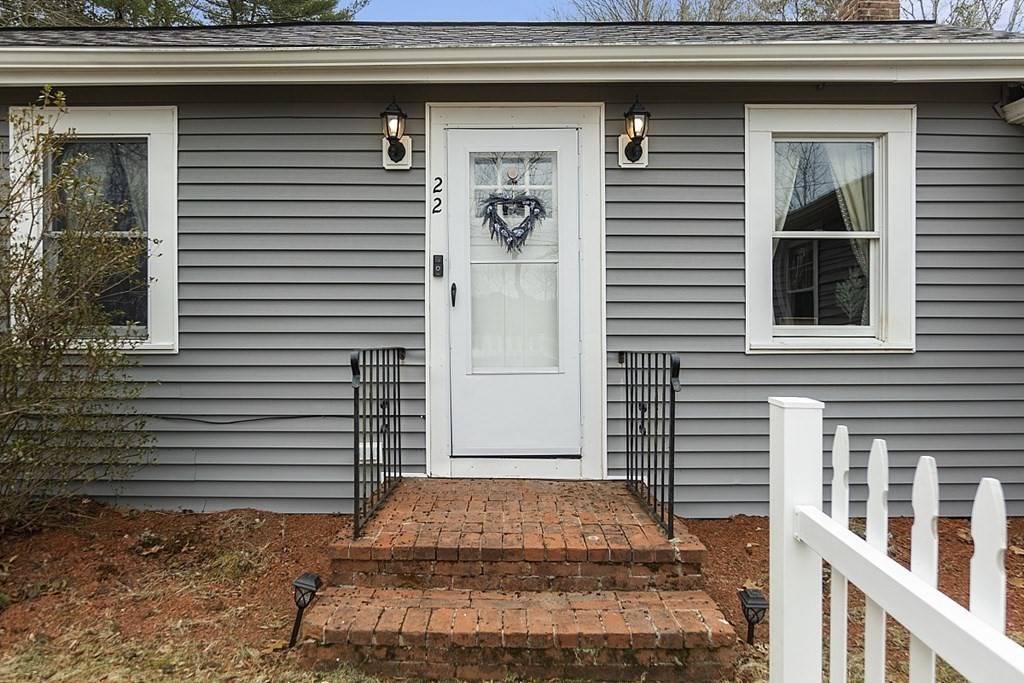 Lakeville, MA 02347,22 Crooked Lane