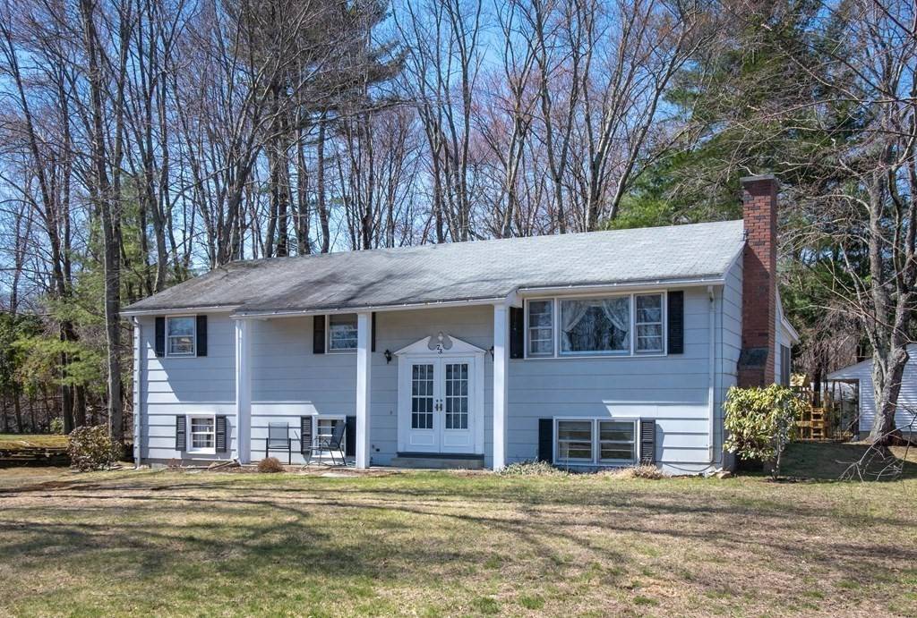 73 Blackberry Lane, Northampton, MA 01060