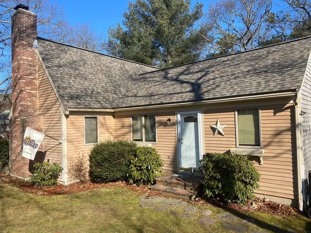 Mashpee, MA 02649,15 Tricia Lane