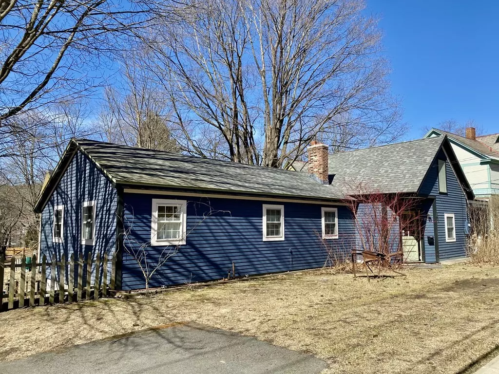 Shelburne, MA 01370,2 South Maple Street