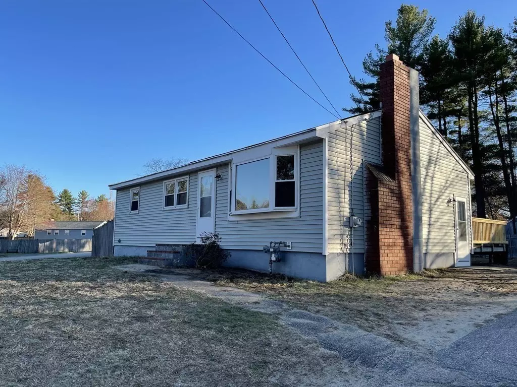 Pepperell, MA 01463,12 Oakland Rd