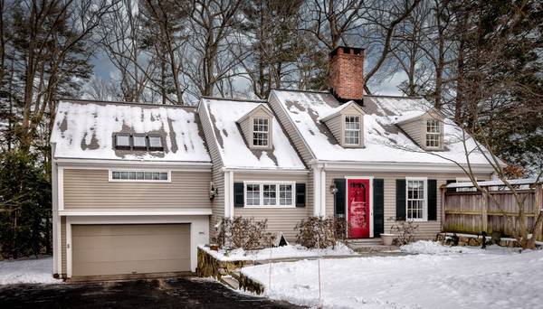 14 Woodridge Road, Wellesley, MA 02482