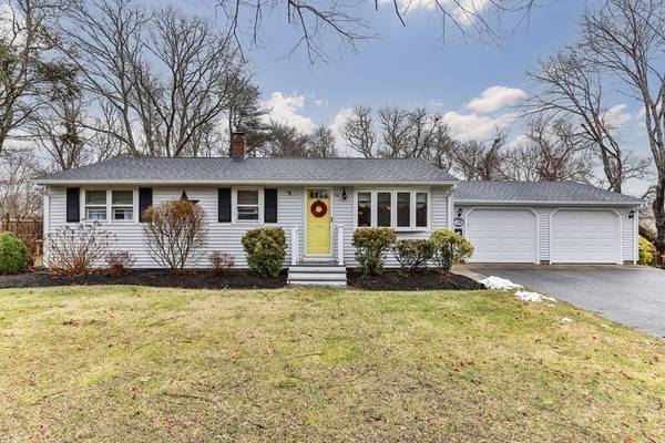 54 Maple St, Bourne, MA 02532