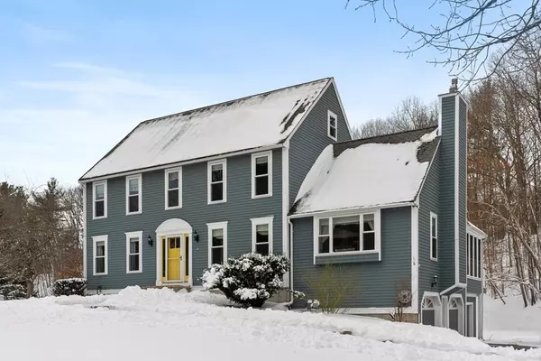 8 Ridge Road, Pepperell, MA 01463