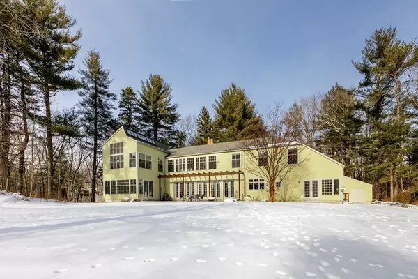 451 Strawberry Hill Road, Concord, MA 01742